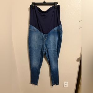 Dark wash SUPER STRETCHY Maternity Plus Size Jeans